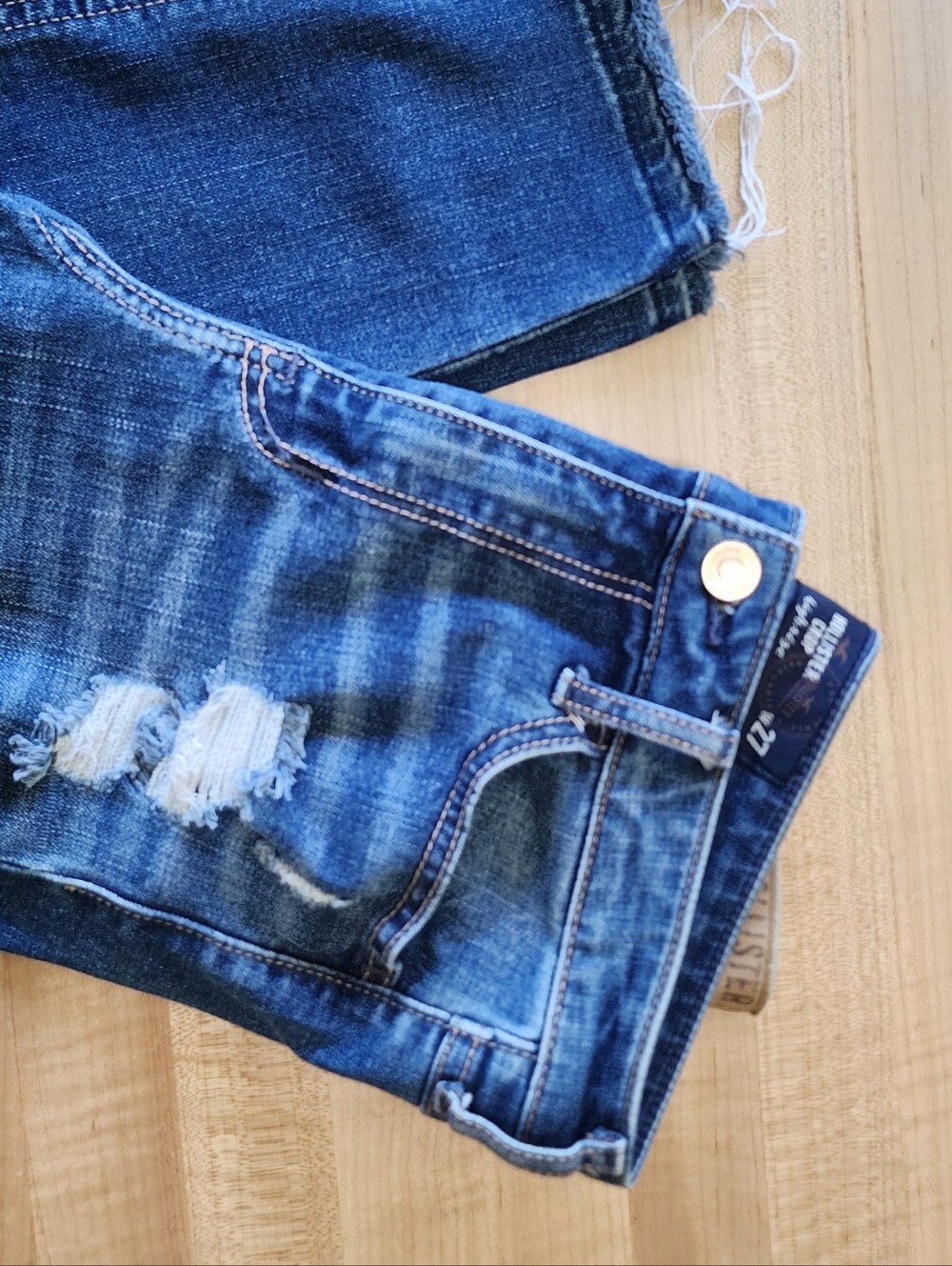 Hollister Rip Distressed Jeans